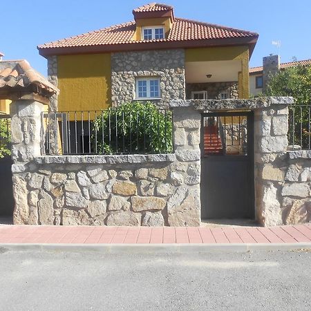 En Casa De Carlos Ortigosa del Monte ภายนอก รูปภาพ