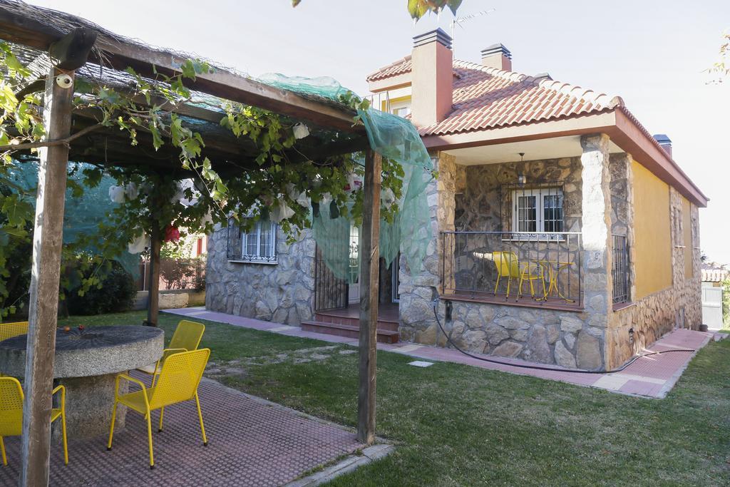 En Casa De Carlos Ortigosa del Monte ภายนอก รูปภาพ