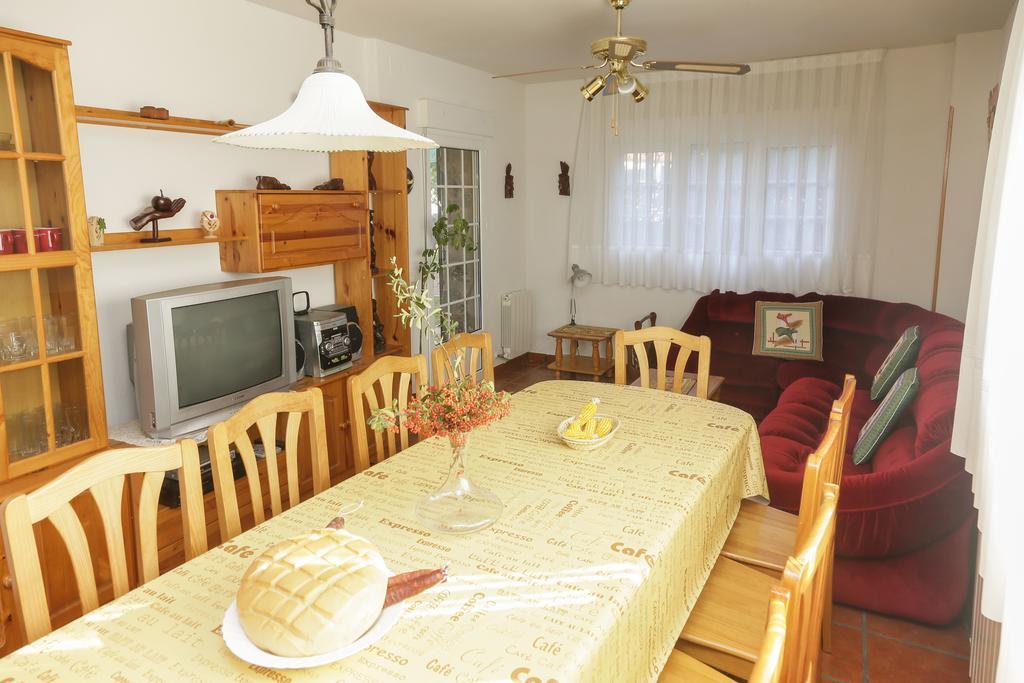 En Casa De Carlos Ortigosa del Monte ภายนอก รูปภาพ